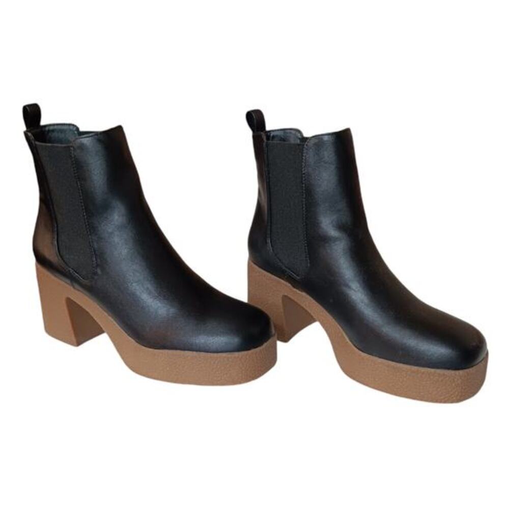 STEVE MADDEN Platform Boots Size 11 Chunky Heel Black Faux Leather Gum Sole‎